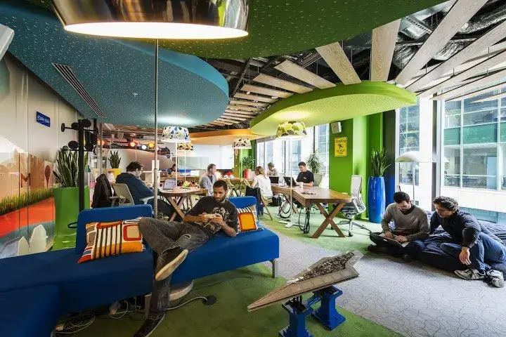 coworking (συνεργασία)